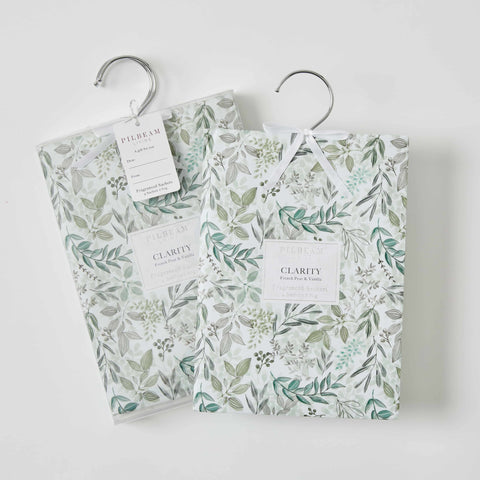 Pilbeam Clarity Scented Hanging Sachets 4 in Box in Green Pear Vanilla